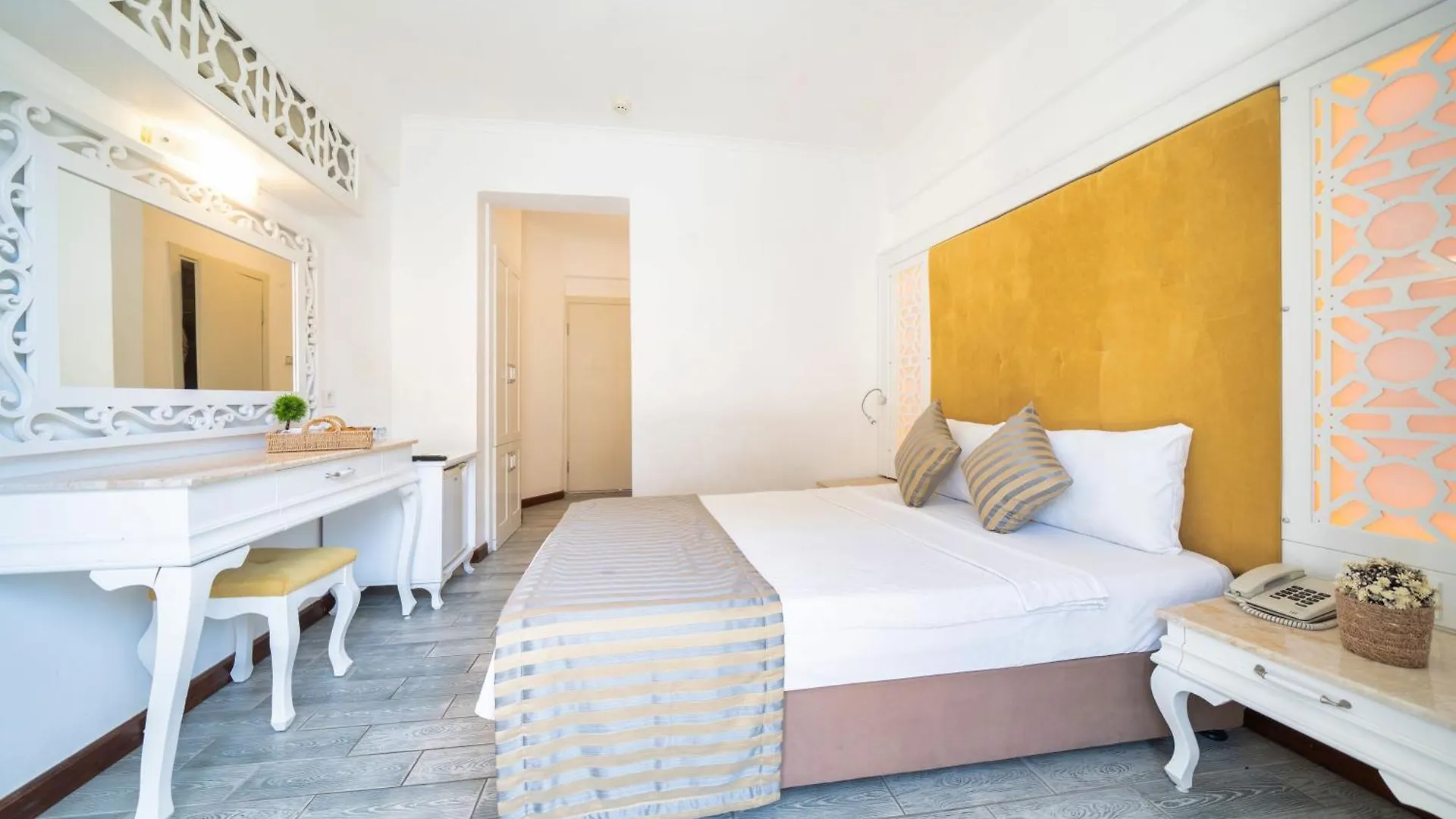 Ata Lagoon Beach Hotel Oludeniz
